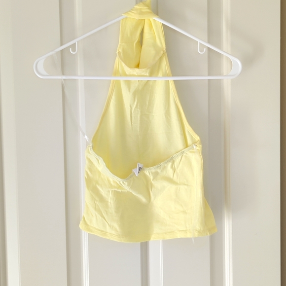 Yellow Mock Neck Backless Halter Top - Picture 3 of 3